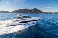 v50-open-exterior-white-hull-3a_01-1280x853.jpg
