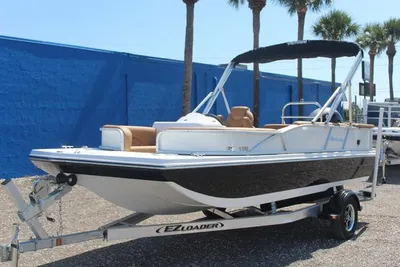 Hurricane FunDeck 198 RE