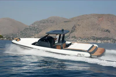 2026 Renier R11