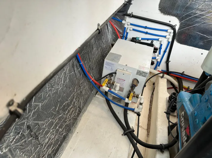  Yacht Photos Pics Hot Water Heater