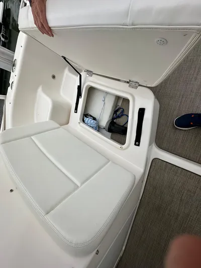  Yacht Photos Pics Starboard aft seat