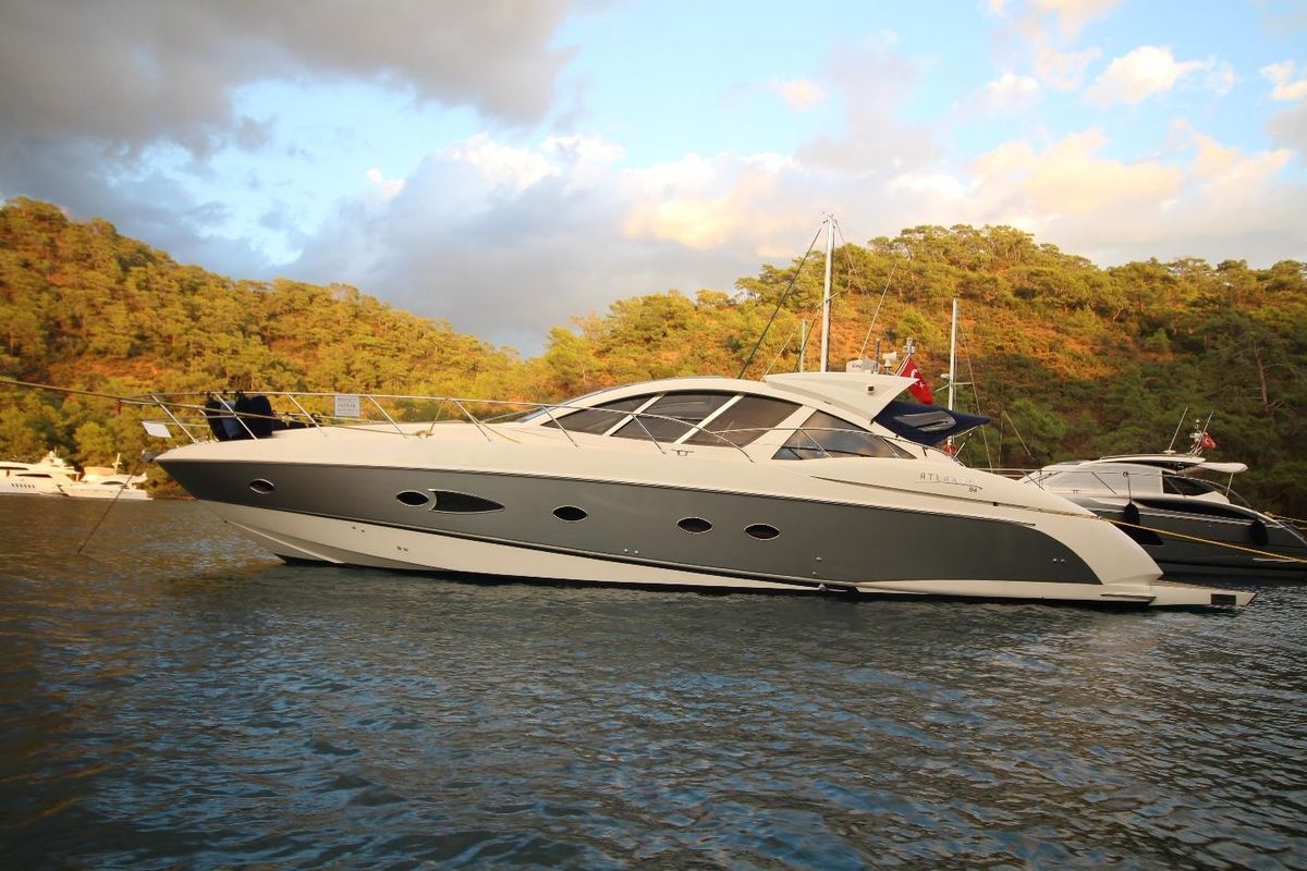 2009 Atlantis 54 