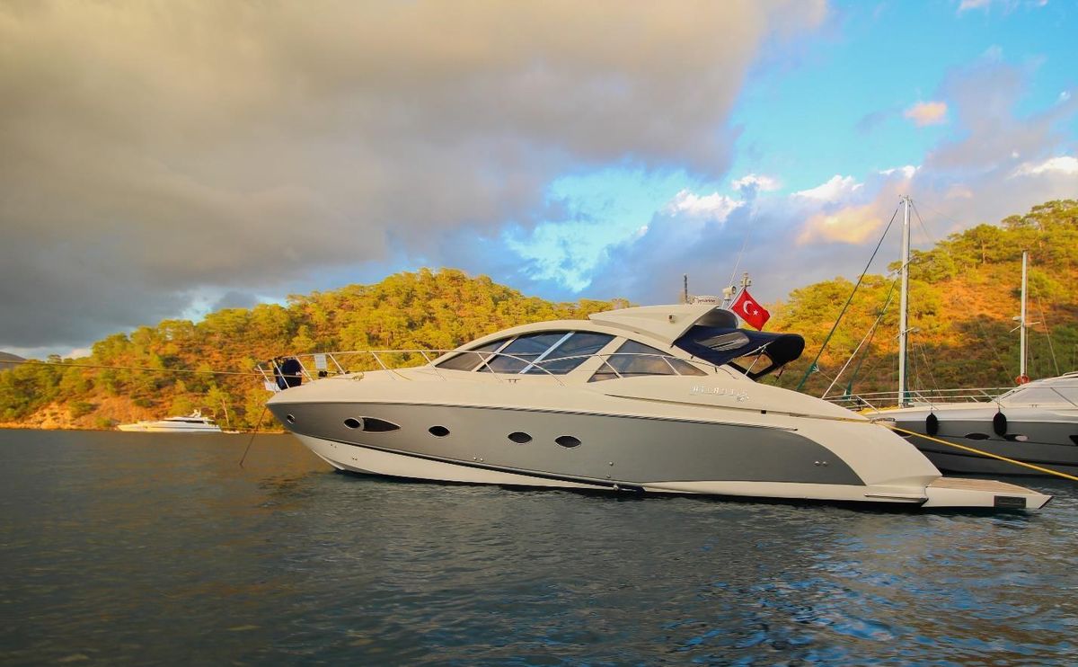 2009 Atlantis 54 