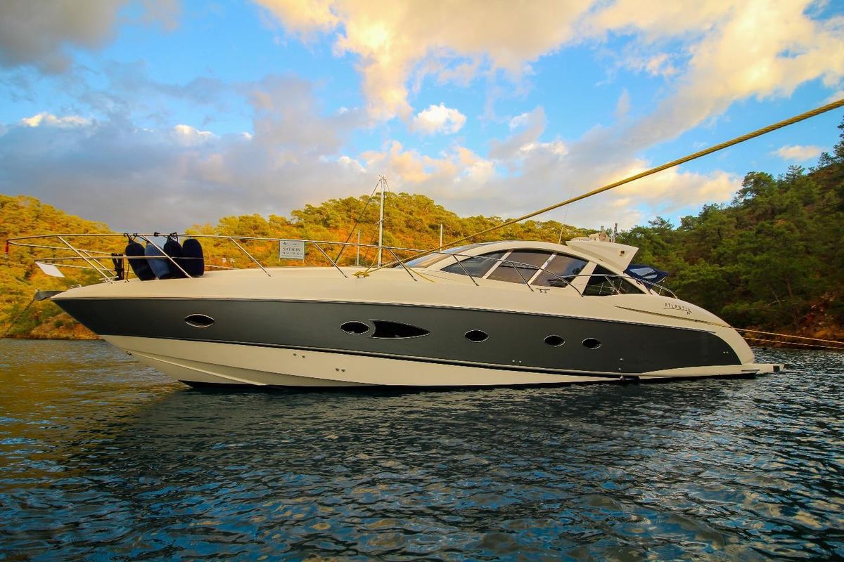 2009 Atlantis 54 