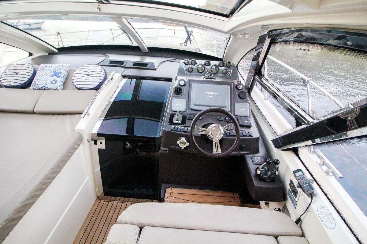 2009 Atlantis 54 
