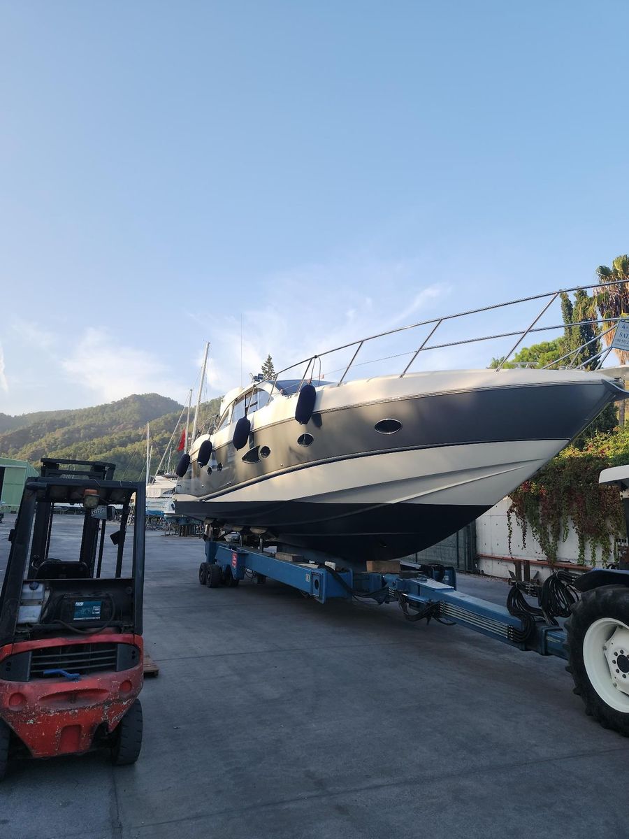2009 Atlantis 54 