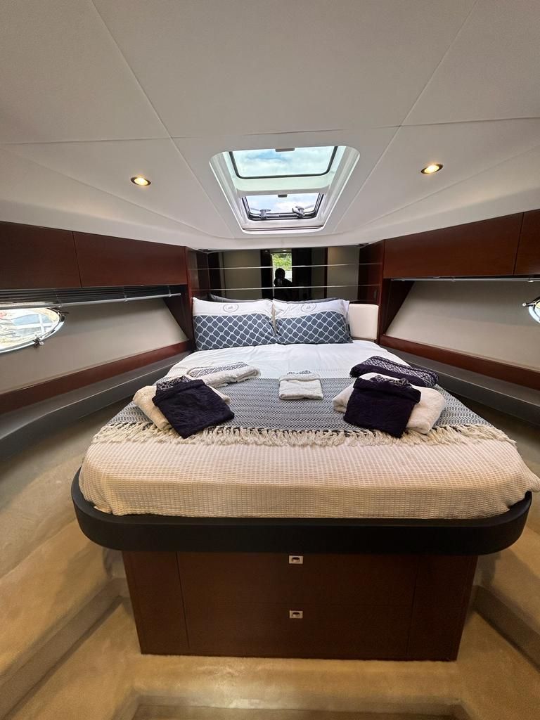 2009 Atlantis 54 
