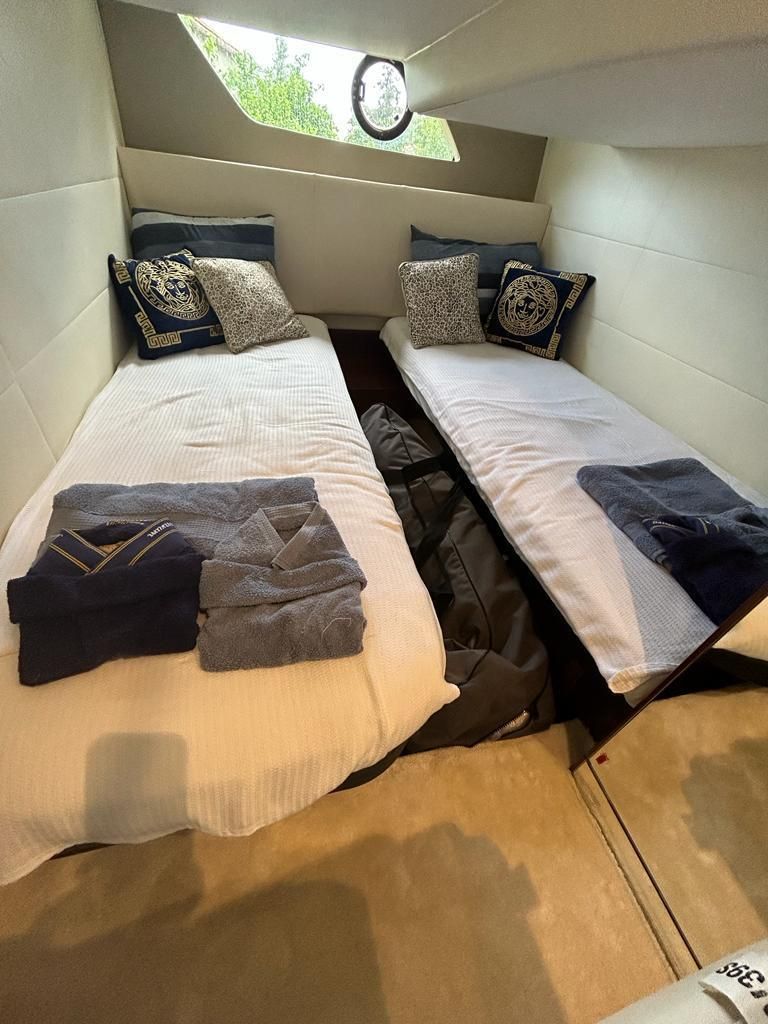 2009 Atlantis 54 