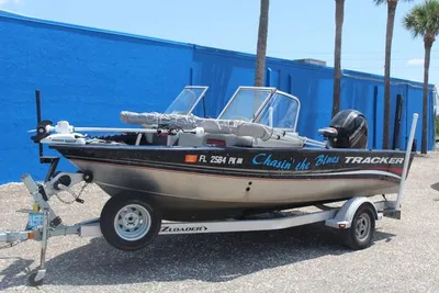 Tracker Targa V-18