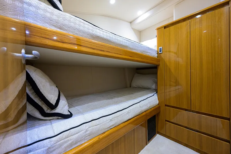 R&r Yacht Photos Pics Viking 52 R&R - Interior Stateroom