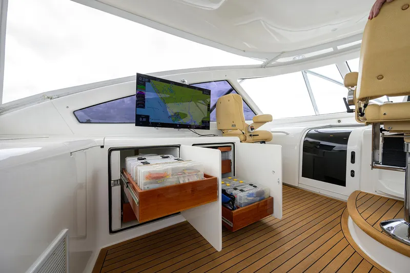 R&r Yacht Photos Pics Viking 52 R&R - Exterior Helm