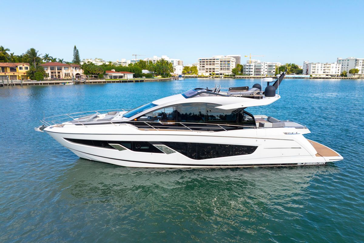 2022 Sunseeker 65 