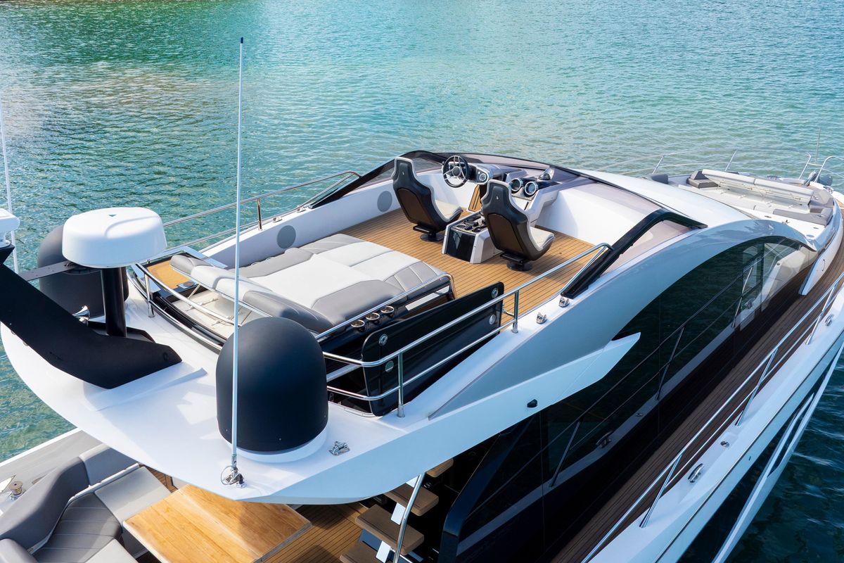 2022 Sunseeker 65 