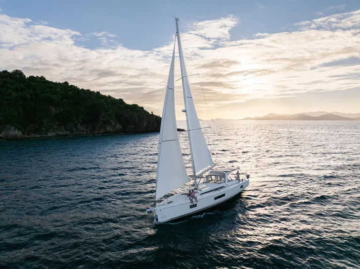 Sunday Girl Yacht Photos Pics 