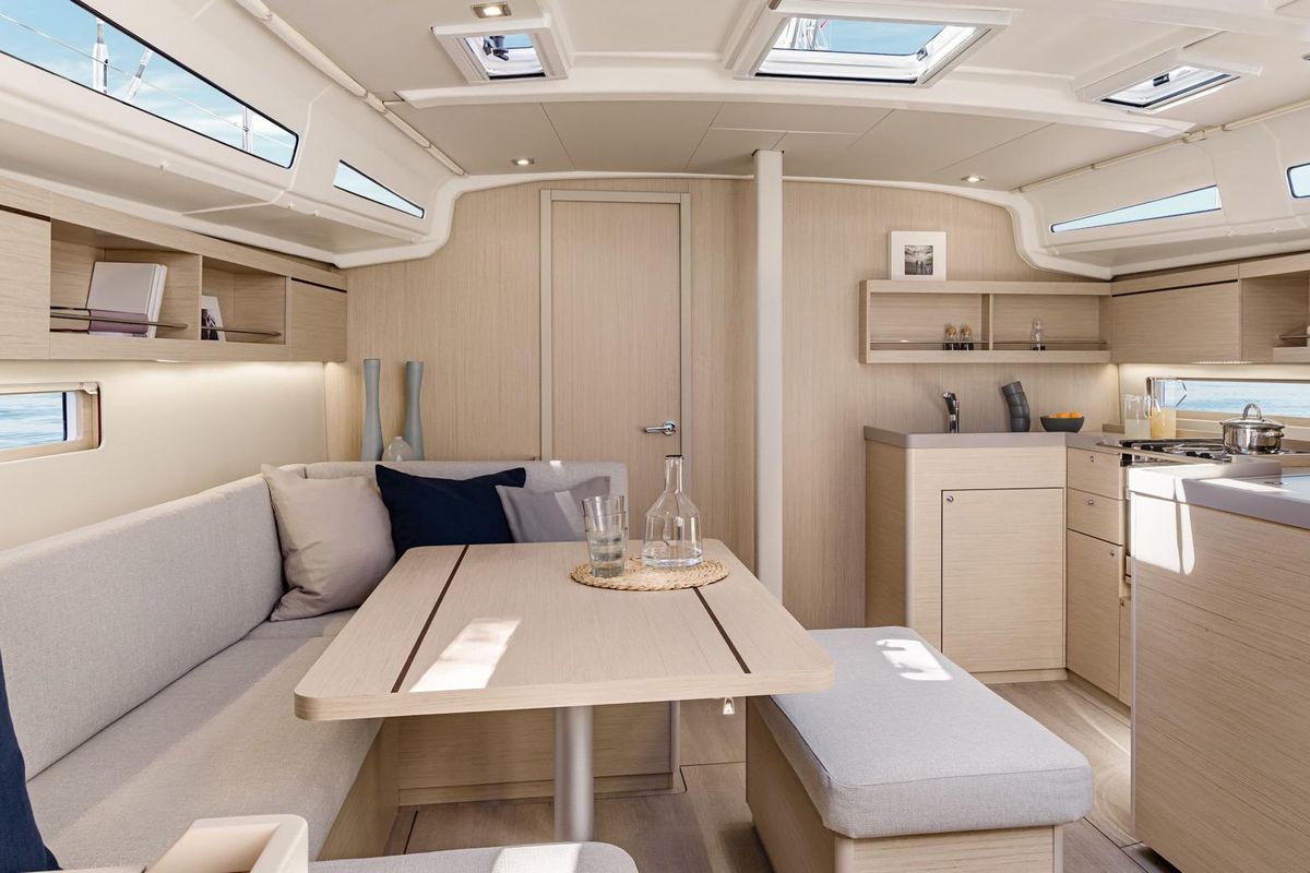 2026 Beneteau 42 