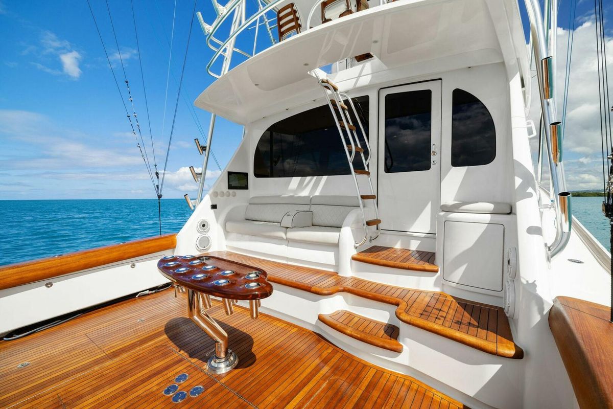 2021 Viking 68 