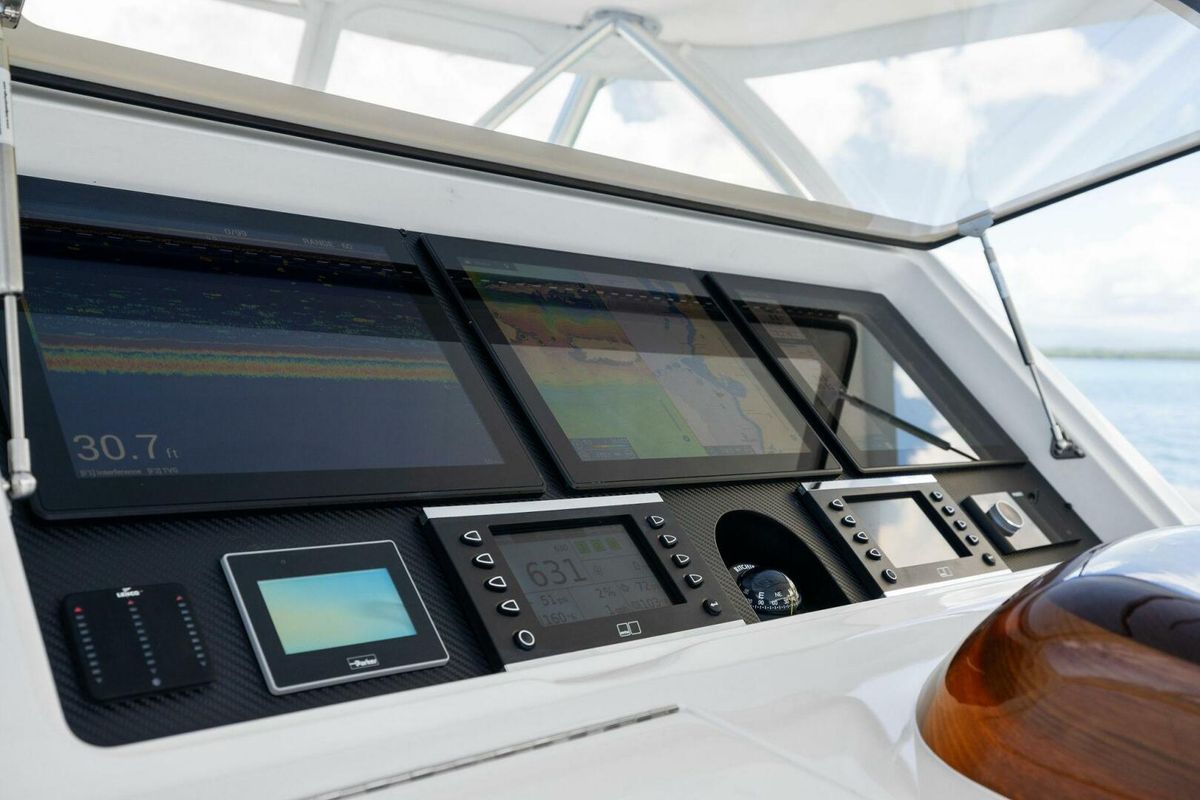 2021 Viking 68 