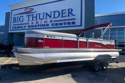 Manitou 25 Oasis SR SHP