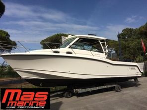 2017 Boston Whaler 315 Conquest