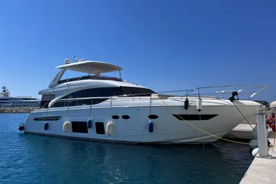 2017 Princess 68