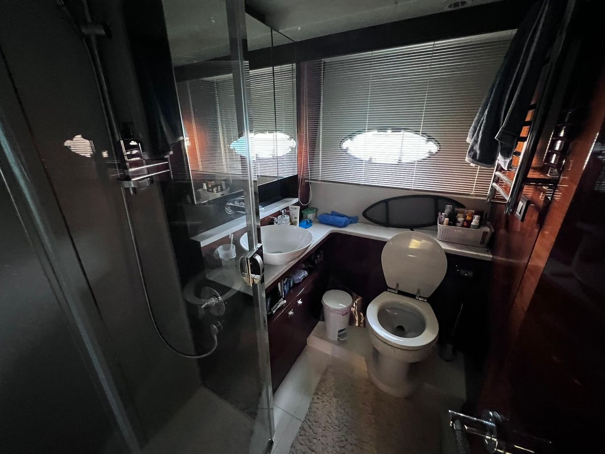 2017 Princess 68 