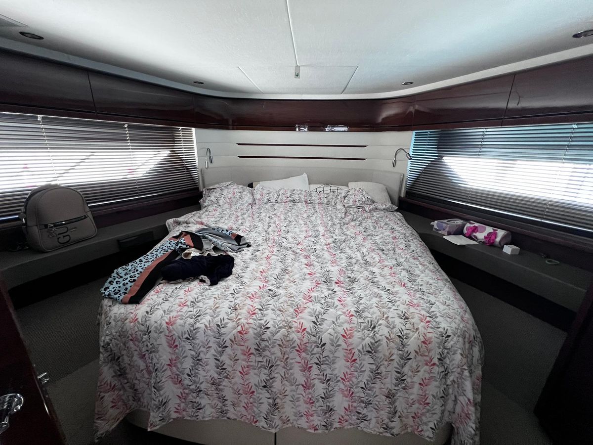2017 Princess 68 