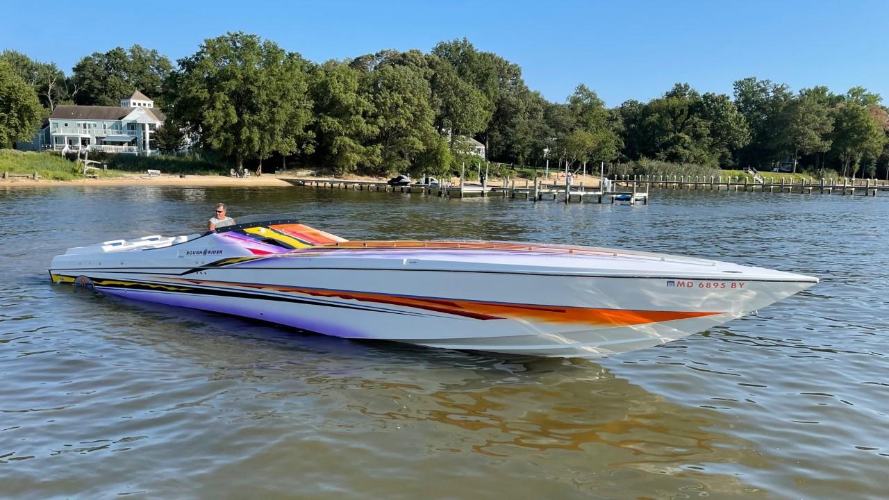 2001 Cigarette Rough Rider 46