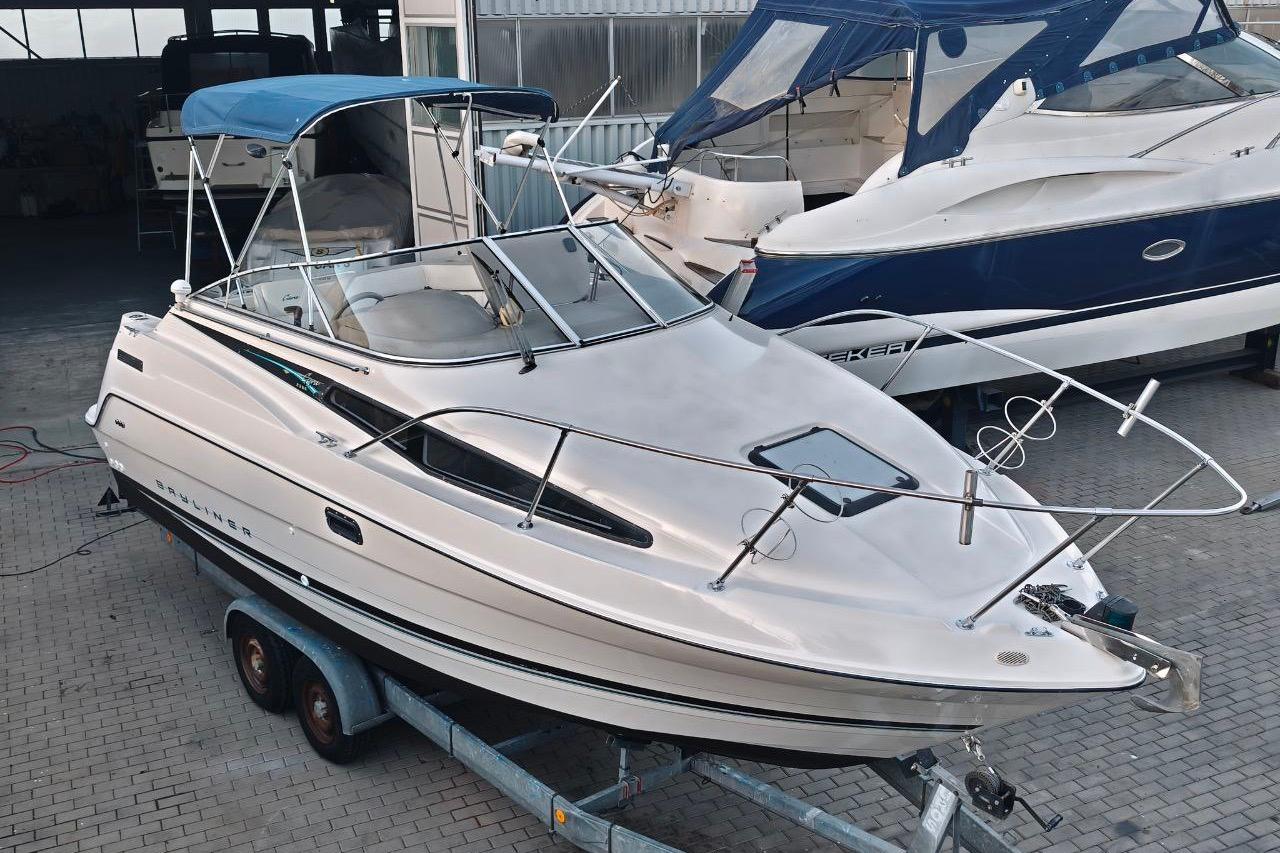 1996 Bayliner 2355 Ciera