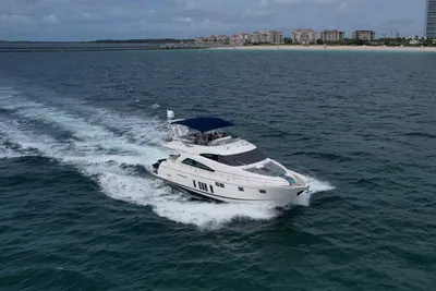 Fairline Squadron 65
