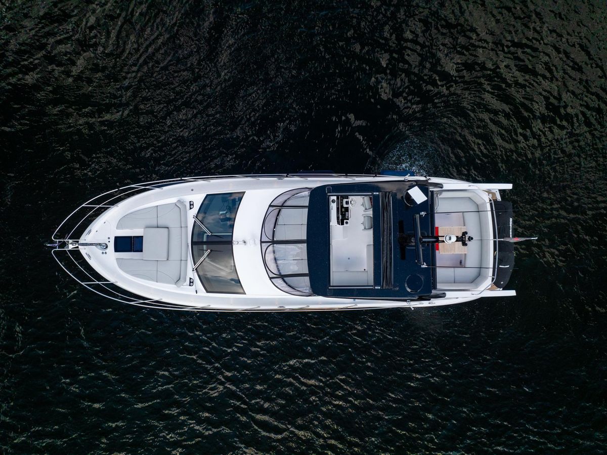 2023 Sunseeker 55 