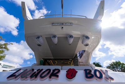 Yacht