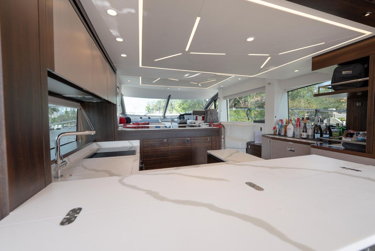 2023 Sunseeker 55 