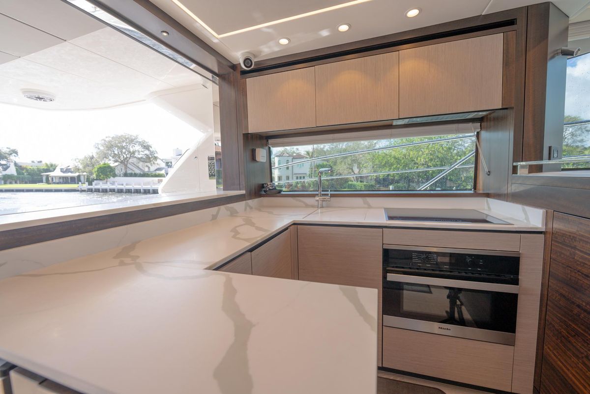 2023 Sunseeker 55 