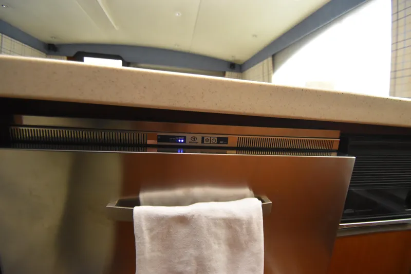 Open Wide Yacht Photos Pics 