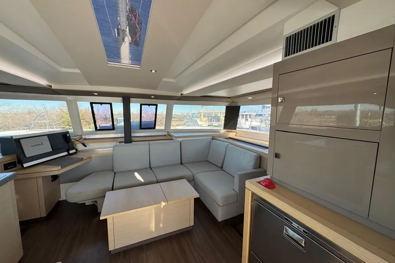 Astr&Eacute;a 42 Yacht Photos Pics Astr&eacute;a 42 - Carr&eacute;