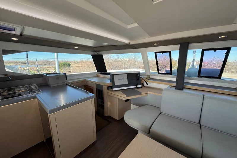 Astr&Eacute;a 42 Yacht Photos Pics Astr&eacute;a 42 - Carr&eacute;