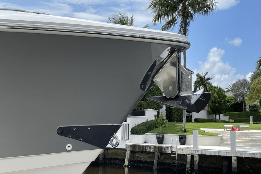 2020 Boston Whaler 420 Outrage