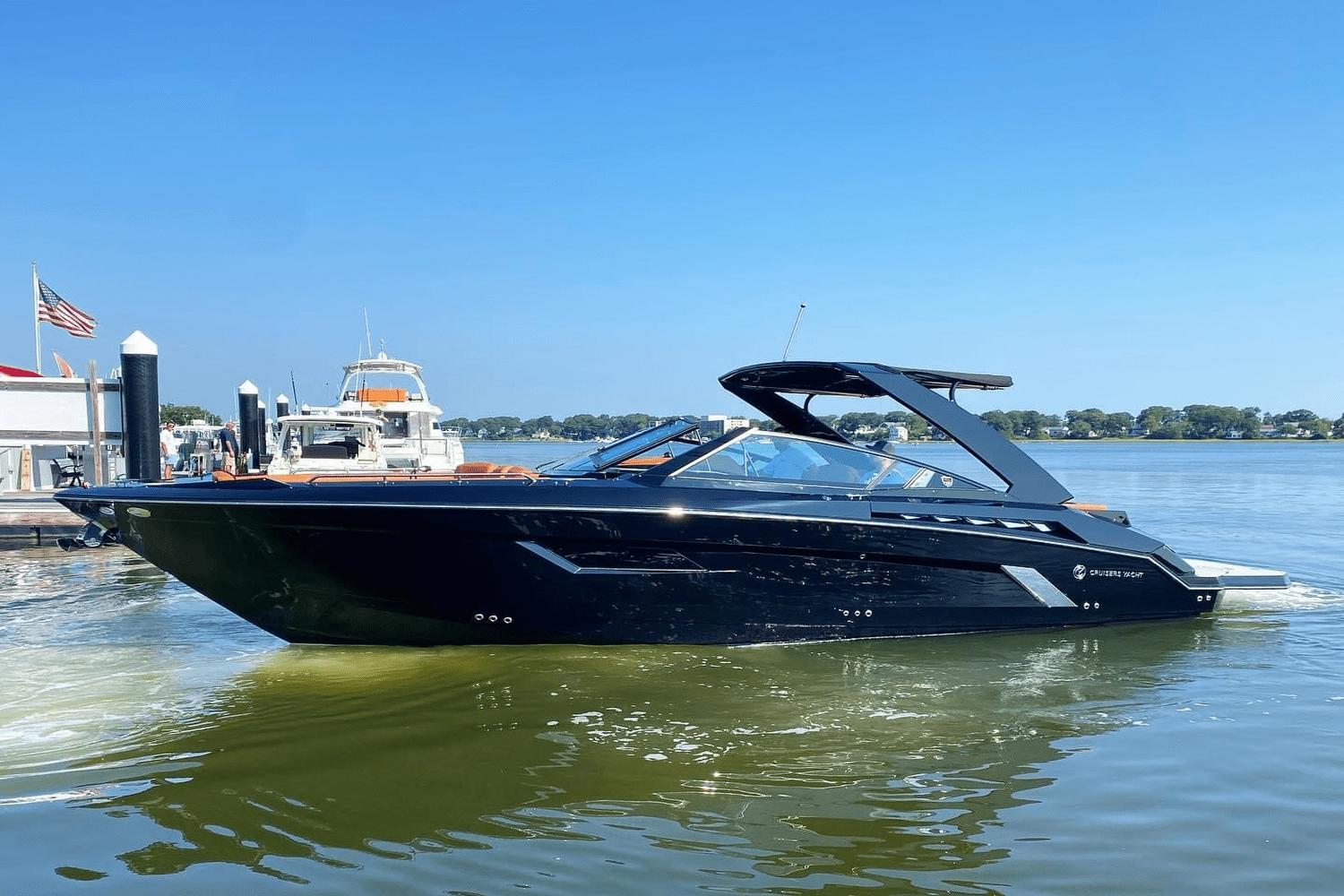 2021 cruiser yachts 338 cx