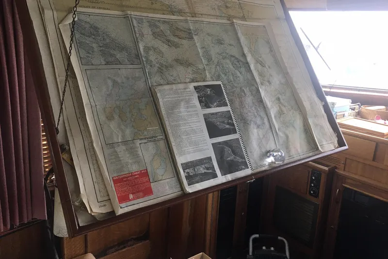 Grand Adventure Yacht Photos Pics Navigation charts and guidebook on a 1972 Hatteras 58 Yachtfish.