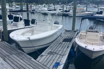 Regulator 25FS Center Console