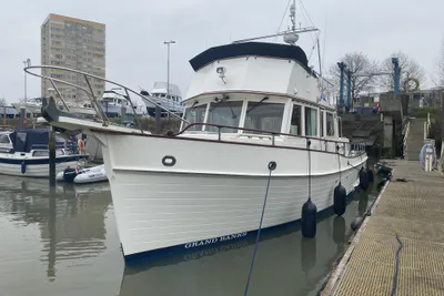 1991 Grand Banks 42