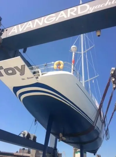 Toy Yacht Photos Pics 