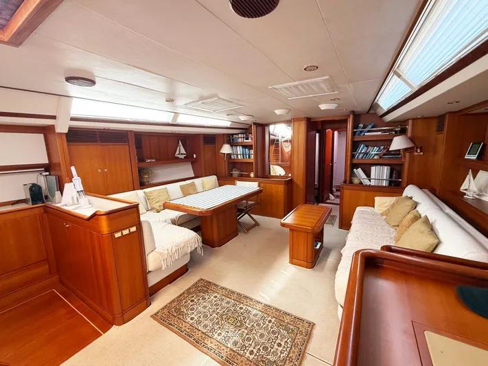 Toy Yacht Photos Pics 