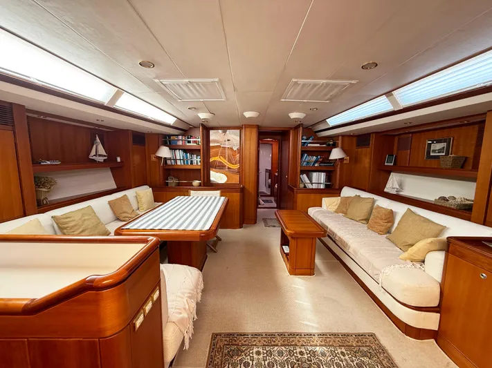 Toy Yacht Photos Pics 