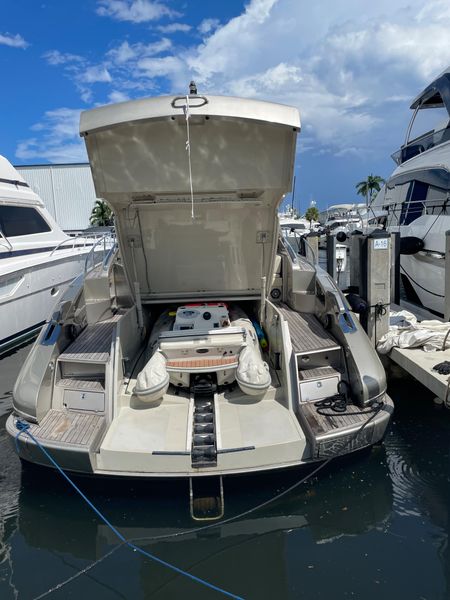 2012 Riva 52' le