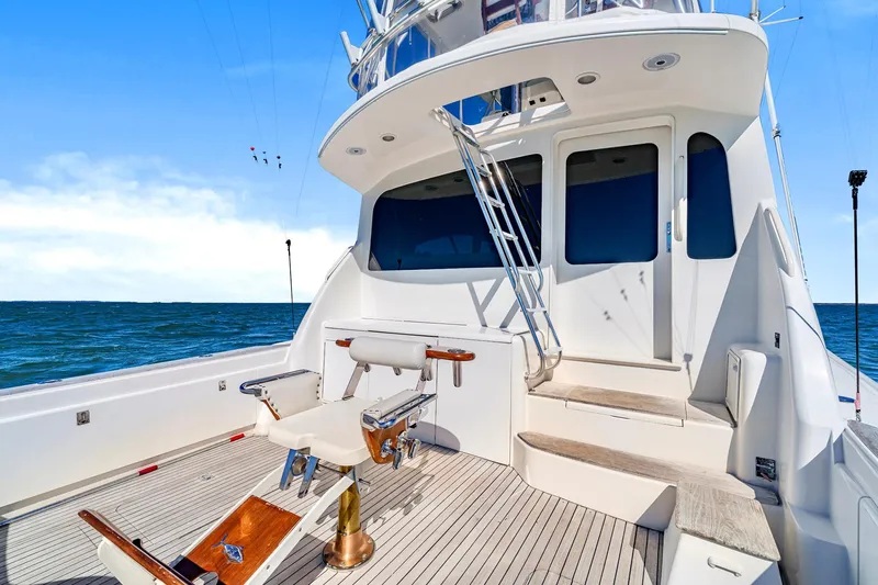 Sadie Ann II Yacht Photos Pics 2005 Ocean Yachts 50 Super Sport, spacious deck, ocean view, luxury fishing yacht.