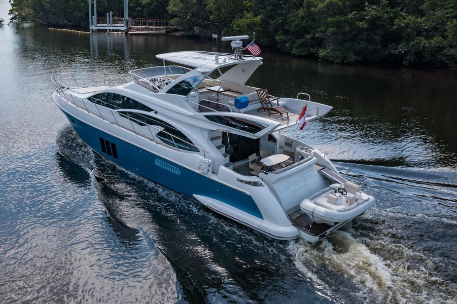 2013 Azimut 60 fly