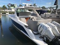 2019 Tiara Sport 38 LS