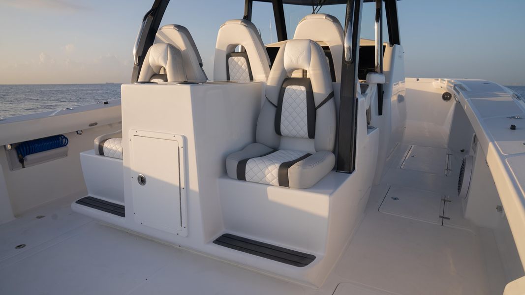 2024 Hammer Yachts HammerCat 35