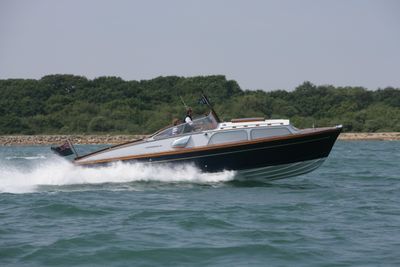 Fairey Huntsman 28